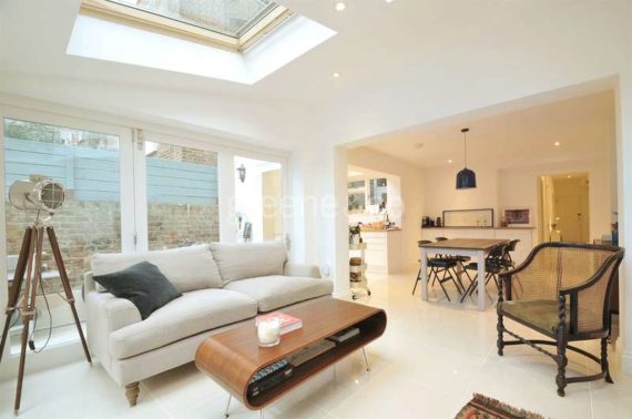 2 Bedroom Flat